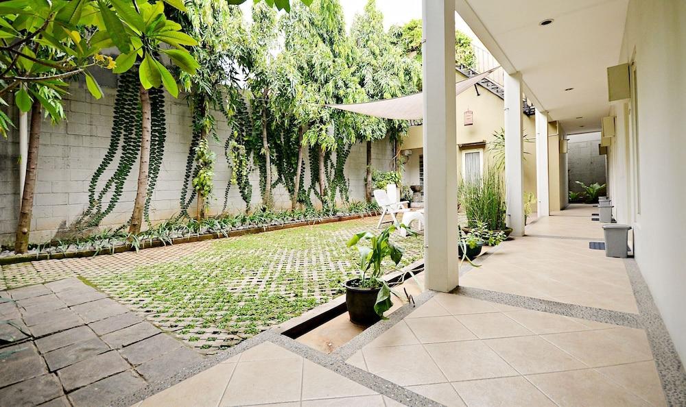 Zen Rooms Mampang Prapatan Dżakarta Zewnętrze zdjęcie