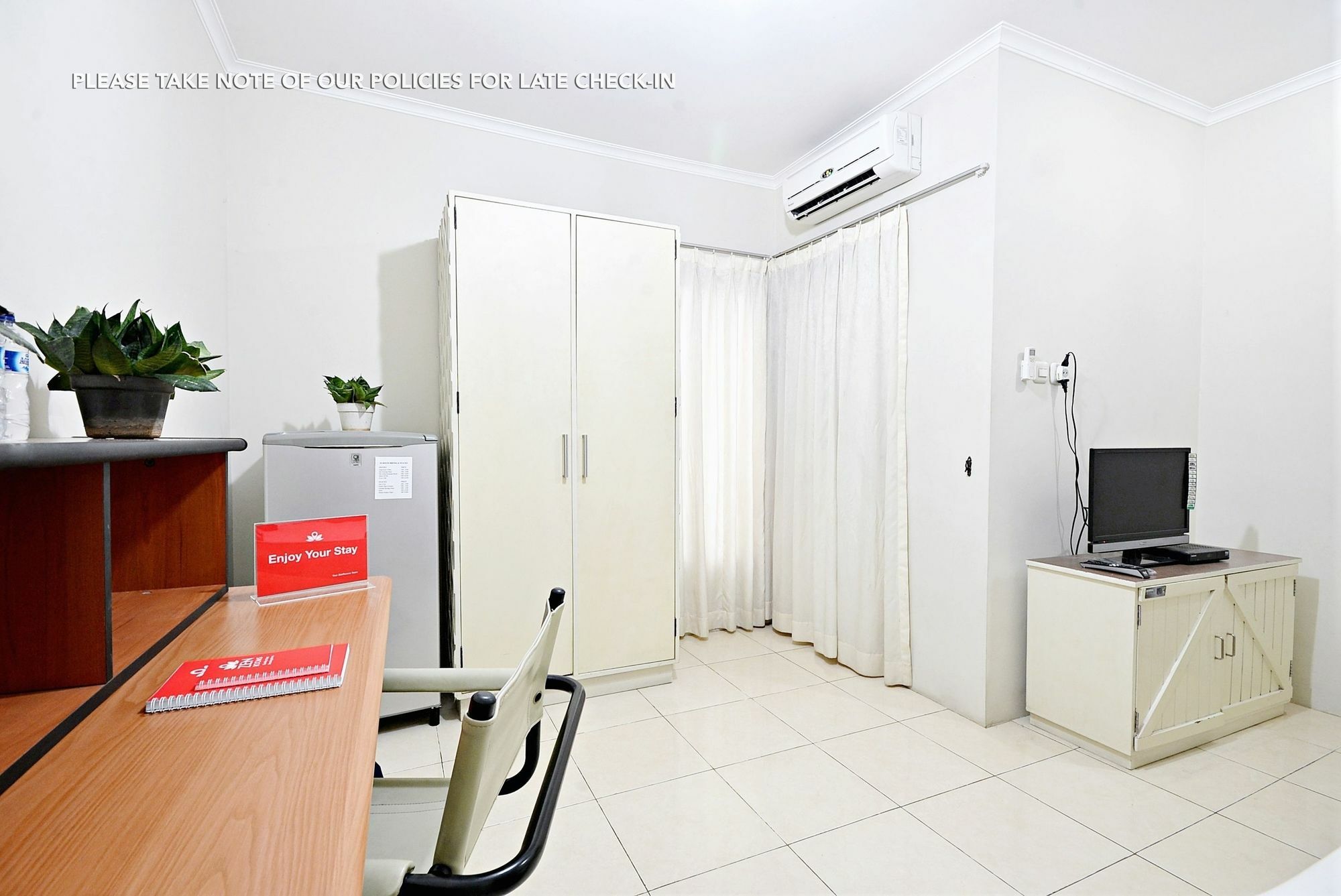 Zen Rooms Mampang Prapatan Dżakarta Zewnętrze zdjęcie